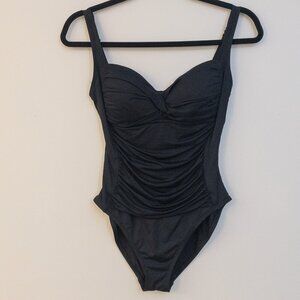 La Blanca Black One-Piece Ruched Swimsuit – Size US 8 | Sculpting, Classic